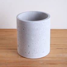 極簡圓水泥花器