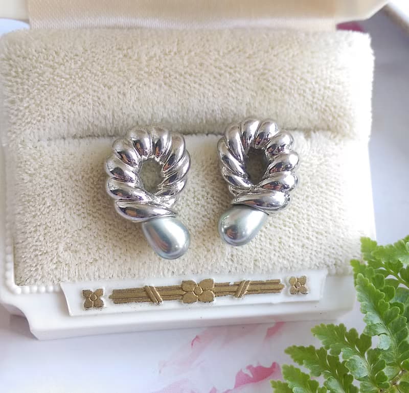 Vintage Jewelry 西洋古董飾品 銀色調 氣質 對稱 仿珠 針式耳環