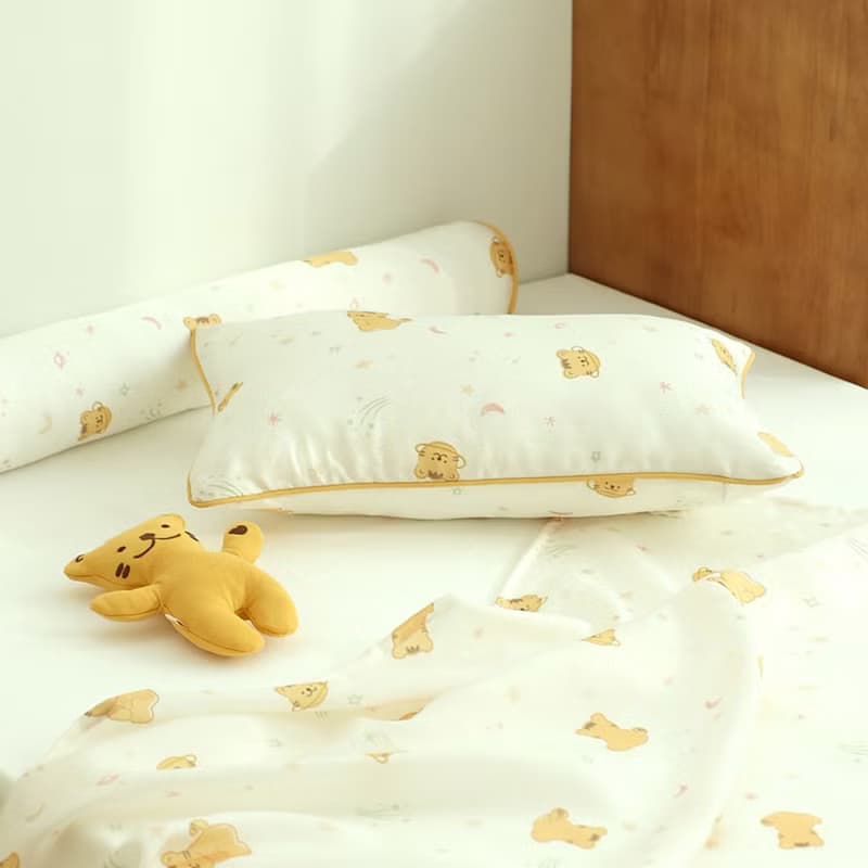 韓國Chezbebe奶黃小虎四季舒眠幼兒枕M