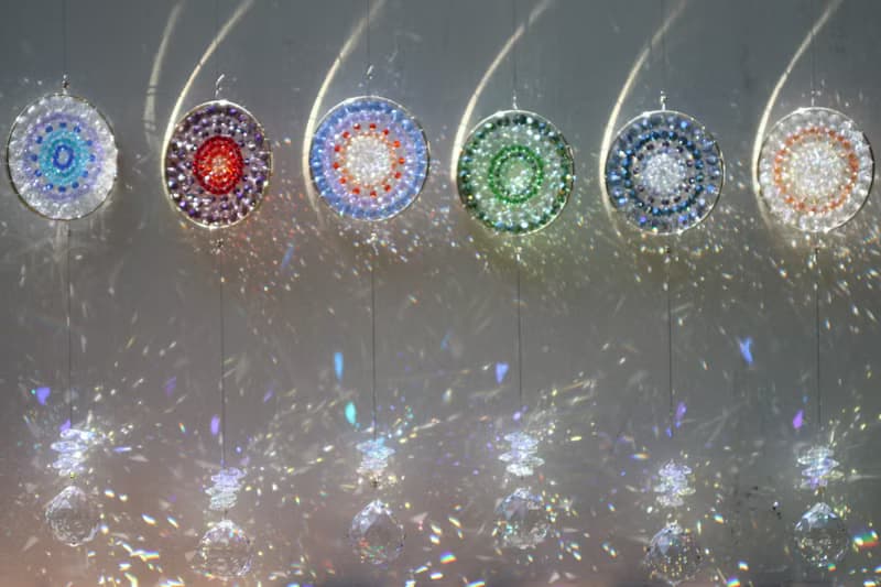 ピンクとゴールド曼荼羅サンキャッチャー