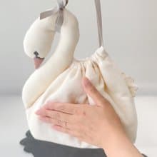 スワン【 ポーチ M 】白鳥巾着　30日程で発送