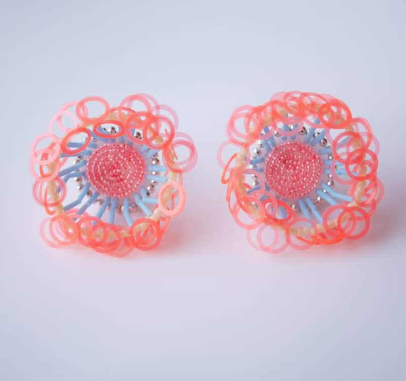 tsububu【受注制作】/ビーズ刺繍/微生物/太陽/イヤリング/ピアス