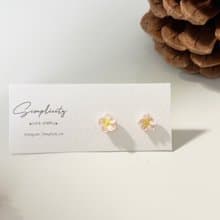 Simplicity | 黏土 粉色小花耳環