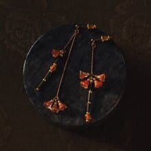 【 限量 】枝節花 不對稱玻璃珠黃銅耳環 橘紅
