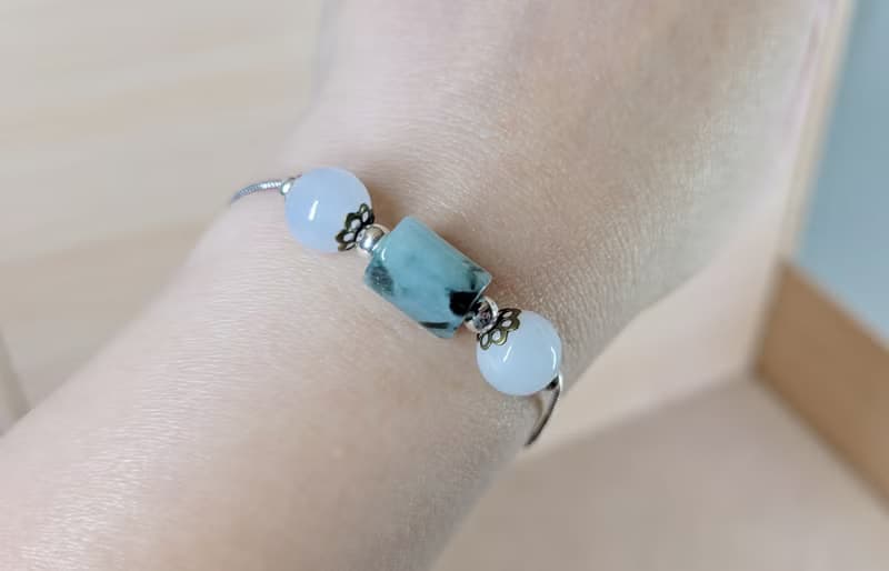 【親翠】天然翡翠 純銀綠飄烏雞桶珠轉運調節手鏈