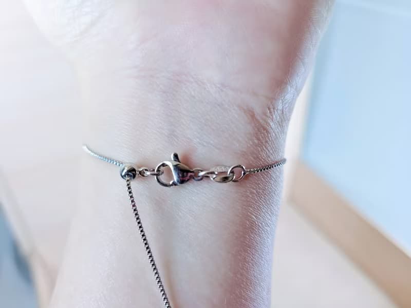 【親翠】天然翡翠 純銀綠飄烏雞桶珠轉運調節手鏈