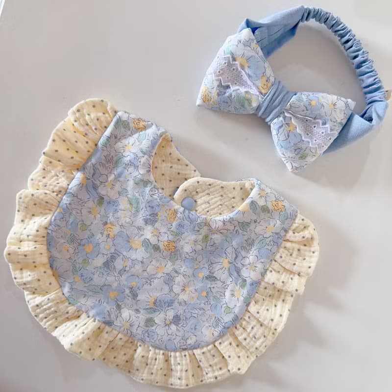 晨曦藍花園荷葉圍兜蕾絲寶寶髮帶 新生兒禮物 滿月禮 周歲滿月