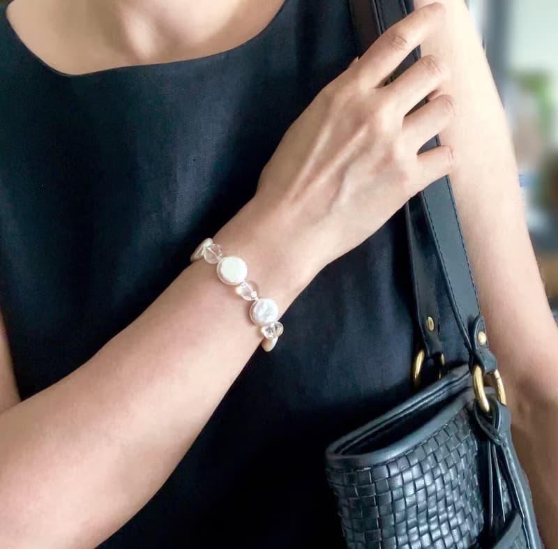 天然 淡水パール oオーロラカラーコイン型パールとクリスタルのブレスレット