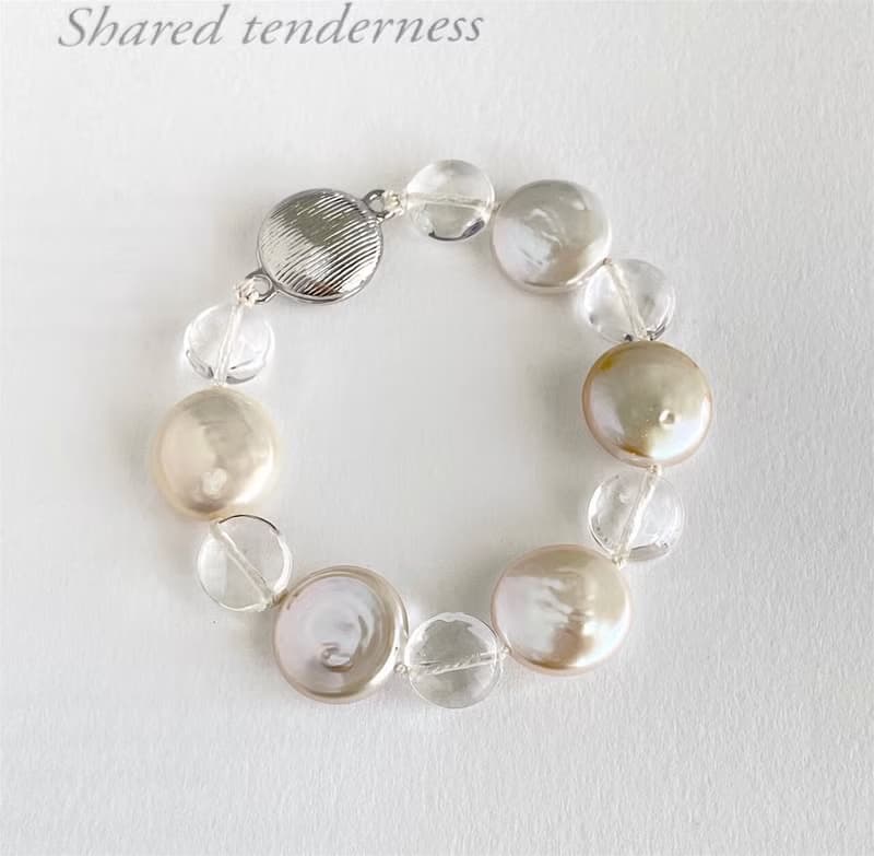 天然 淡水パール oオーロラカラーコイン型パールとクリスタルのブレスレット