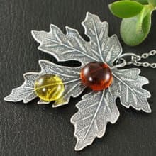 Silver Maple Leaf Red Yellow Glass Forest Pendant Necklace Woman Jewelry Gift