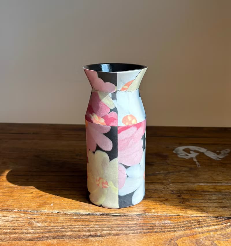 Gimhae Vessel Project - 韓國瓷土系列牡丹瓶狀花器