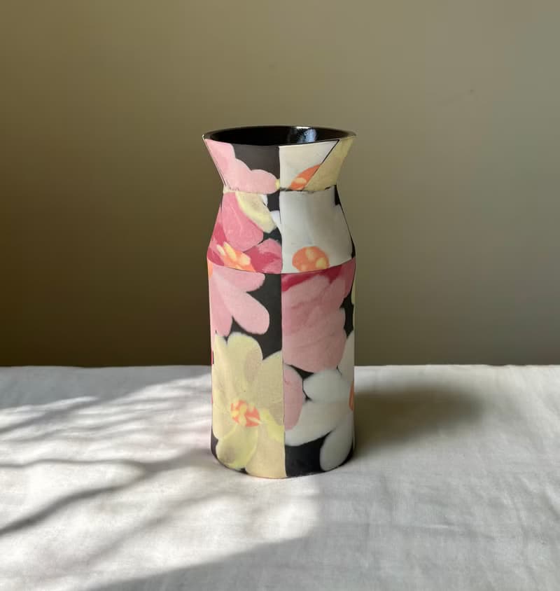 Gimhae Vessel Project - 韓國瓷土系列牡丹瓶狀花器