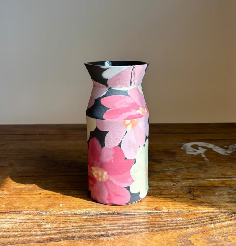 Gimhae Vessel Project - 韓國瓷土系列牡丹瓶狀花器