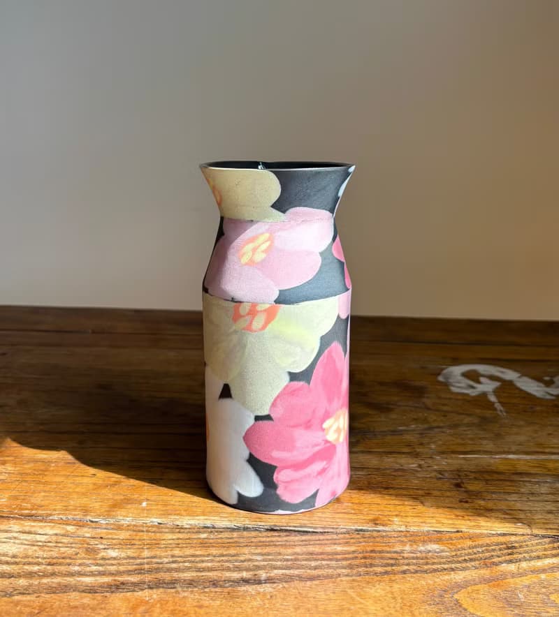 Gimhae Vessel Project - 韓國瓷土系列牡丹瓶狀花器