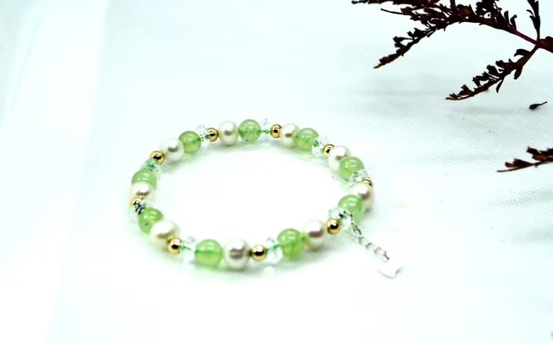 幸運之夏 天然葡萄石/淡水珍珠/白水晶手鍊