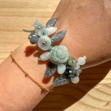 手工編織翡翠手鍊 — 霧中玫瑰與葉影