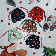 Christmas drawstring bag with pom pom