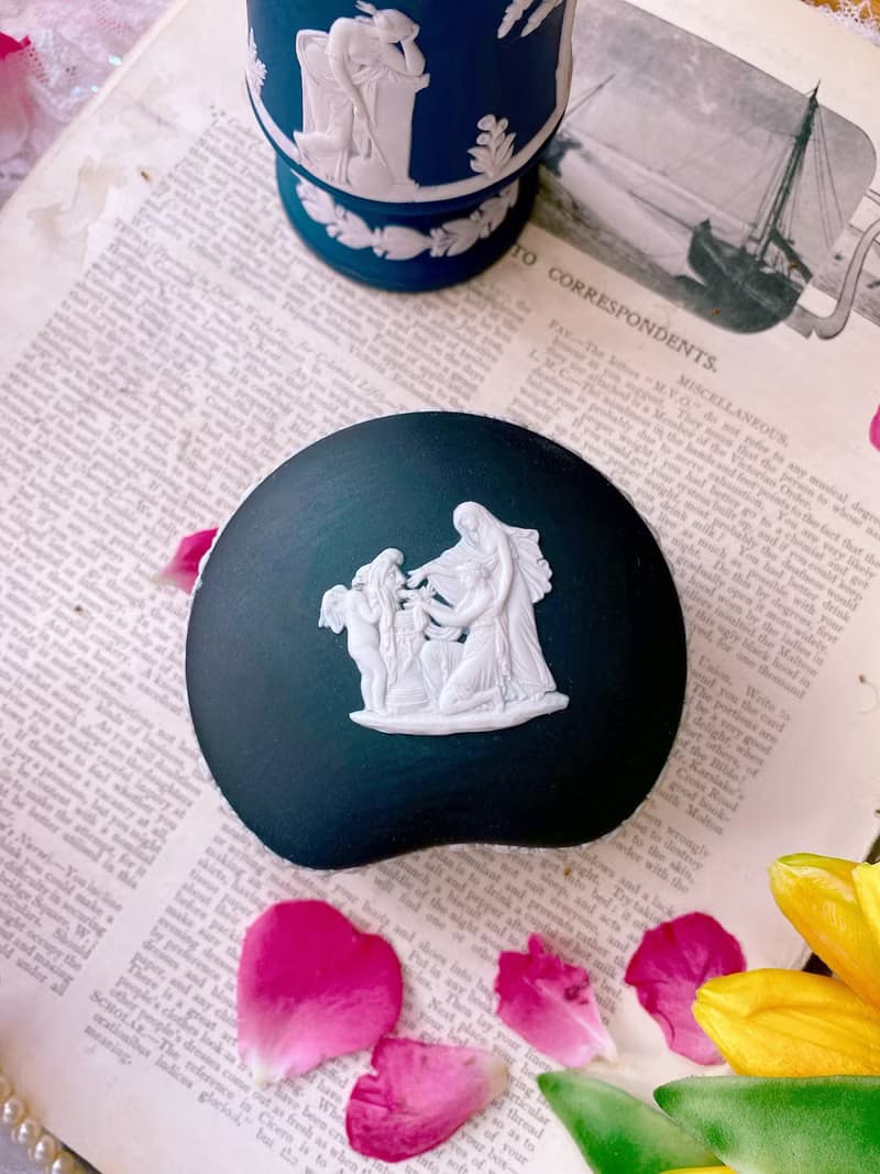 英國製Wedgwood jasper黑色浮雕希臘神話珠寶盒飾品盒情人節禮物