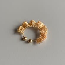 澎澎蕾絲 金屬鉤織耳骨夾 金色