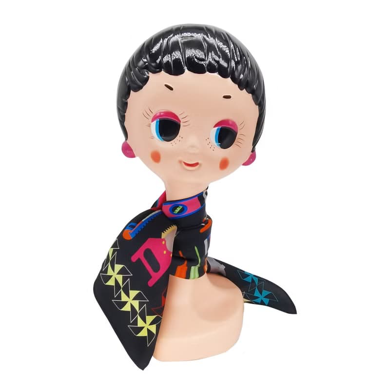LUCY DALi ::真絲絲巾100%silk:: — 工具印花大方巾