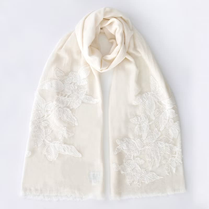 【輕奢】Tyche蝴蝶花蕾絲刺繡純羊絨Cashmere圍巾