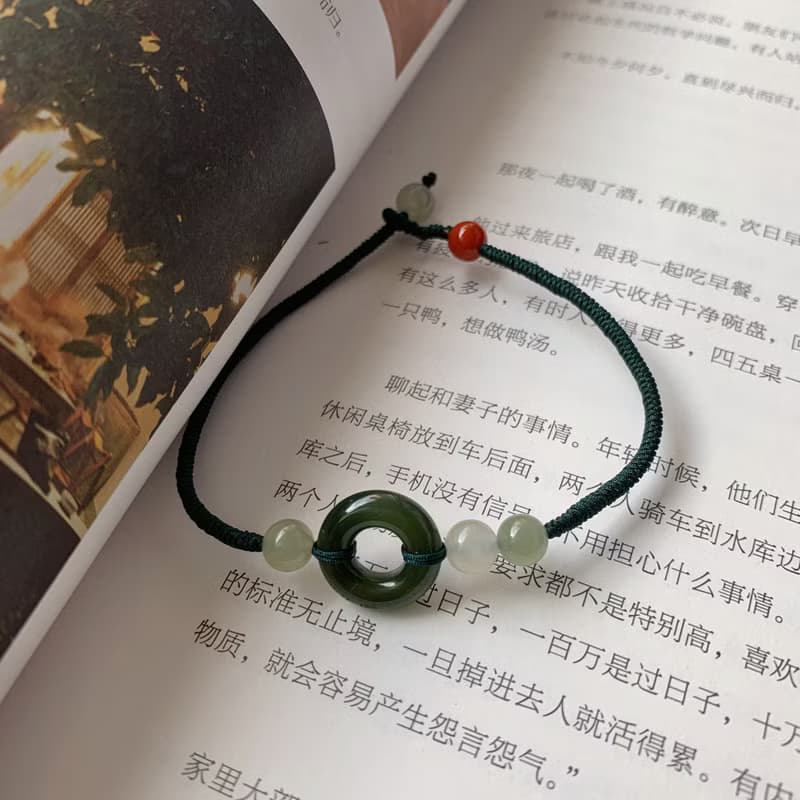 售完供欣賞 濃墨如昨。天然和田玉平安扣復古編織手鏈 南紅瑪瑙
