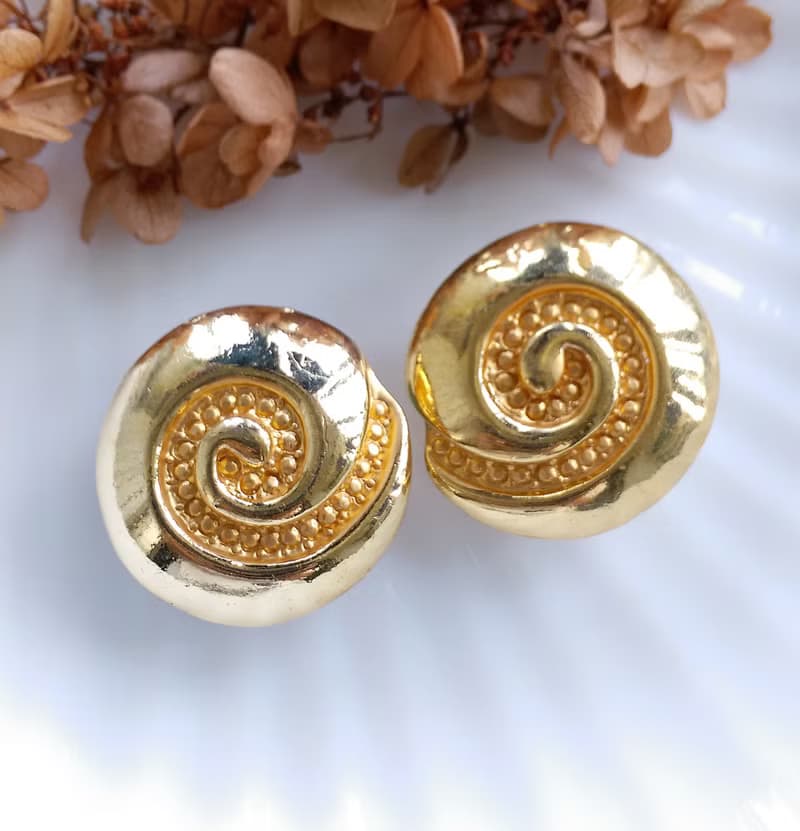 Vintage Jewelry 西洋古董飾品 金色調 大海螺 大耳環 夾式耳環