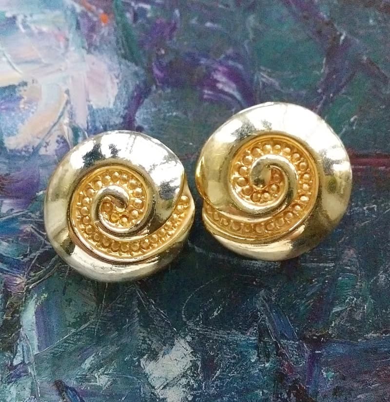 Vintage Jewelry 西洋古董飾品 金色調 大海螺 大耳環 夾式耳環