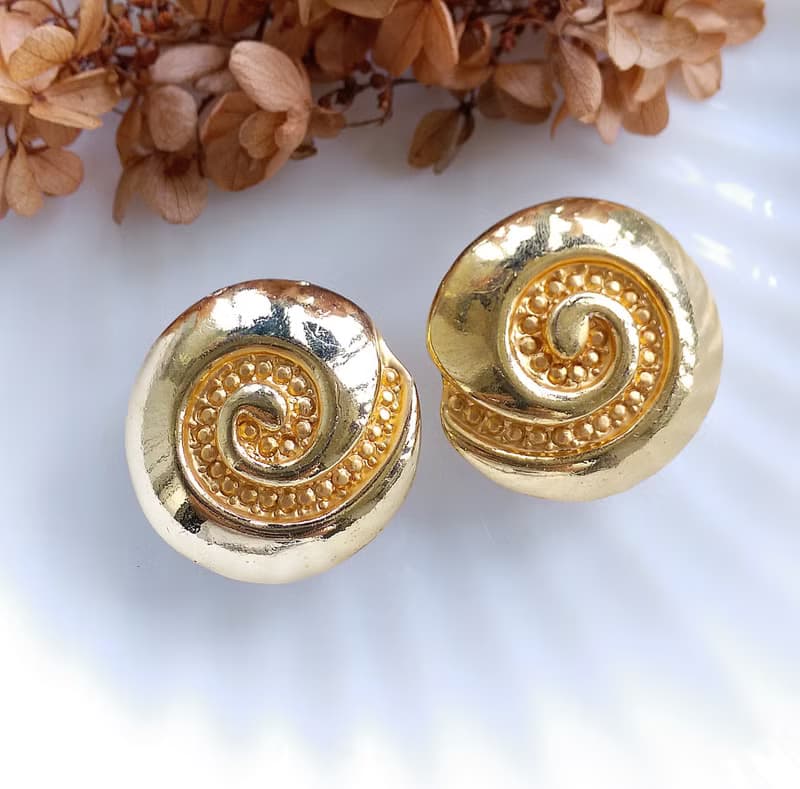Vintage Jewelry 西洋古董飾品 金色調 大海螺 大耳環 夾式耳環