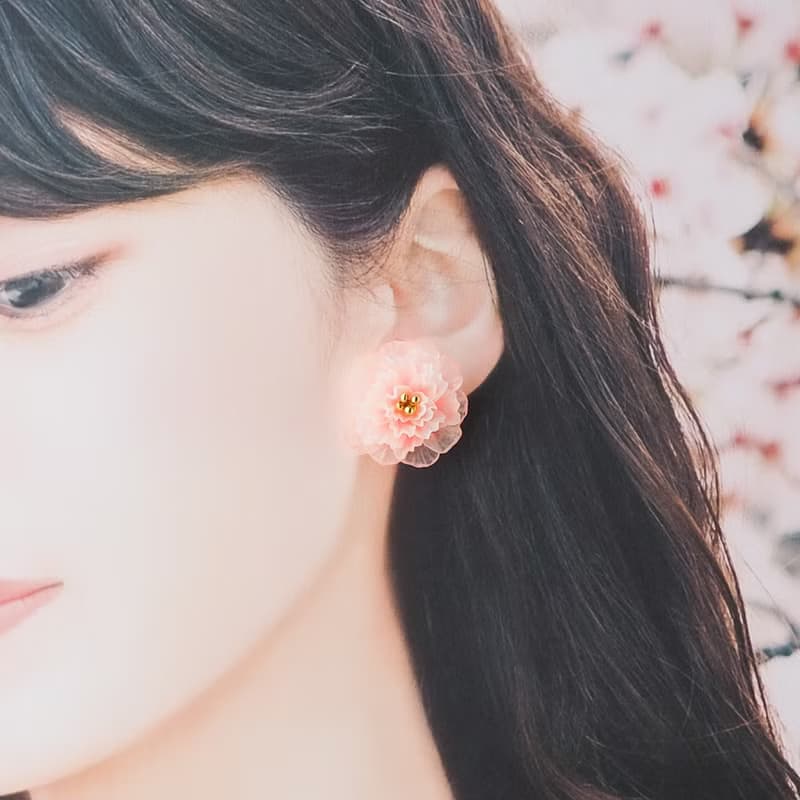 エイプリル　ピアス/イヤリング