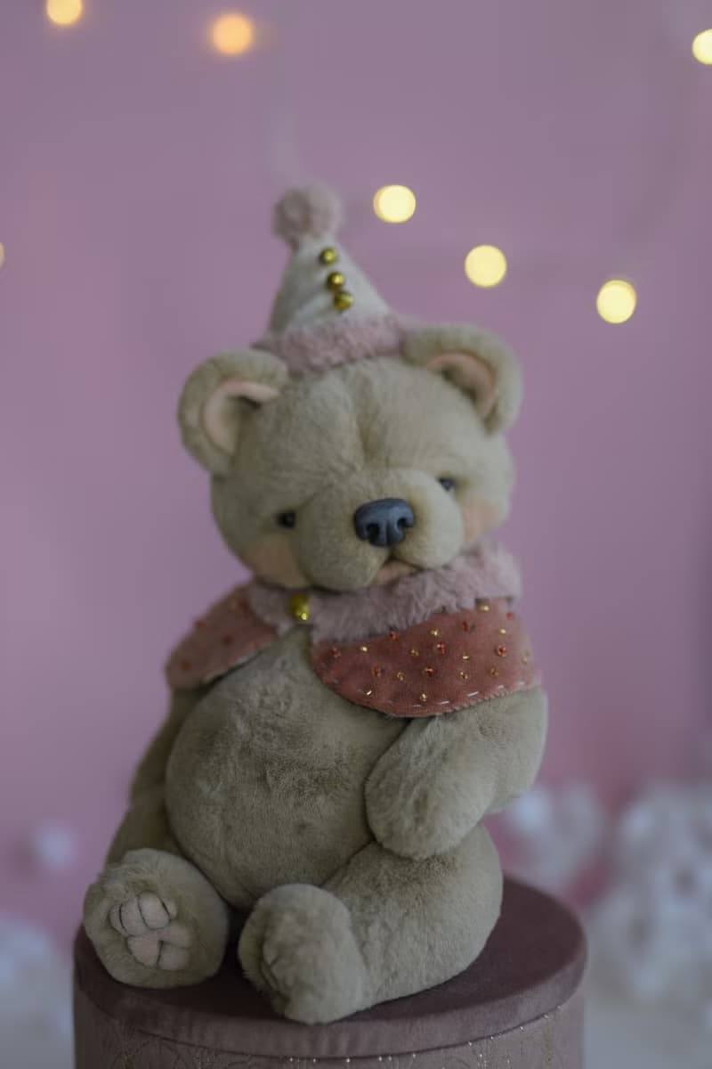 artist stuffed  bear  Noel