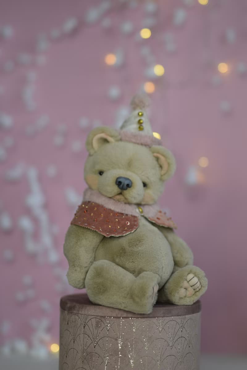 artist stuffed  bear  Noel