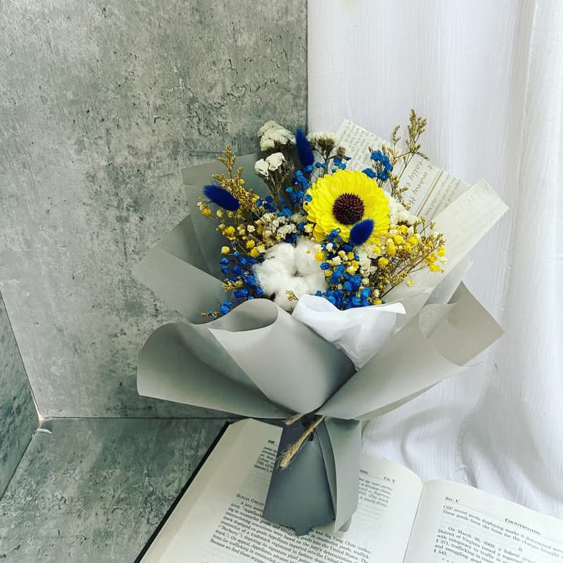 【畢業花束】商學院|管理學院|畢業花|畢業乾燥花|永生花|向日葵