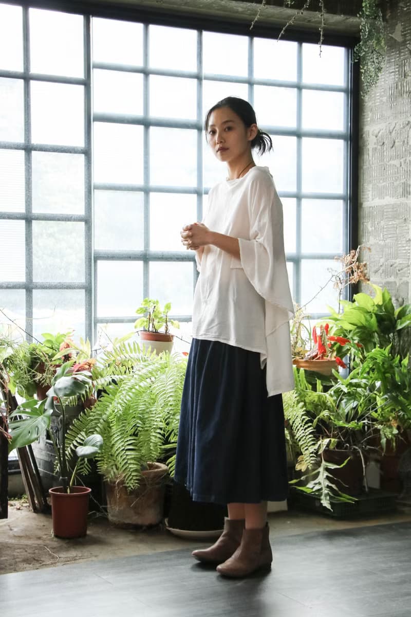 OMAKE 小翅膀五分袖上衣 / 嫘縈 米白