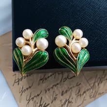 Vintage Jewelry 西洋古董飾品 TRIFARI 圖鑑款 綠葉珠 夾式耳環