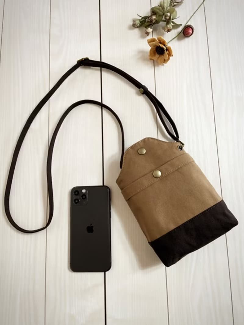 倉敷帆布　　バイカラー　スマホポシェット　スマホショルダー　スマホポーチ　　ブラウン×チョコレートブラウン