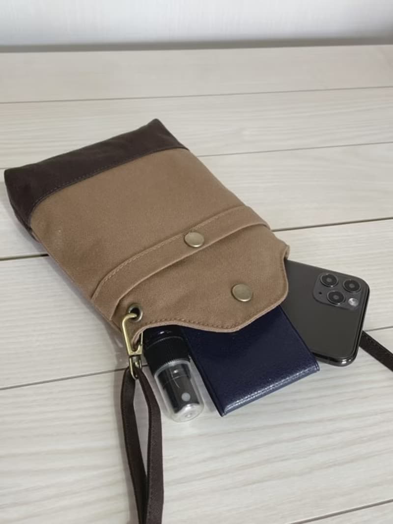 倉敷帆布　　バイカラー　スマホポシェット　スマホショルダー　スマホポーチ　　ブラウン×チョコレートブラウン