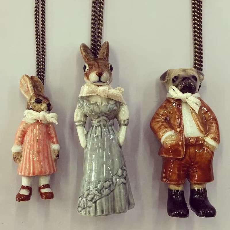AndMary 手繪瓷項鍊-巴哥先生 禮盒包裝 Mr. Pug Necklace