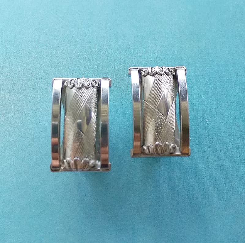 Vintage Jewelry 西洋古董飾品 銀色調 個性 立體 夾式耳環
