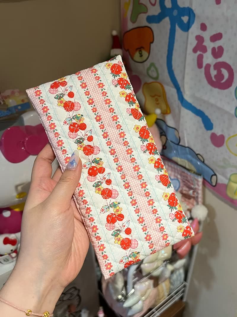 Sweetstore Supply原創可愛甜美清新草莓花收納魔術貼粘貼筆袋