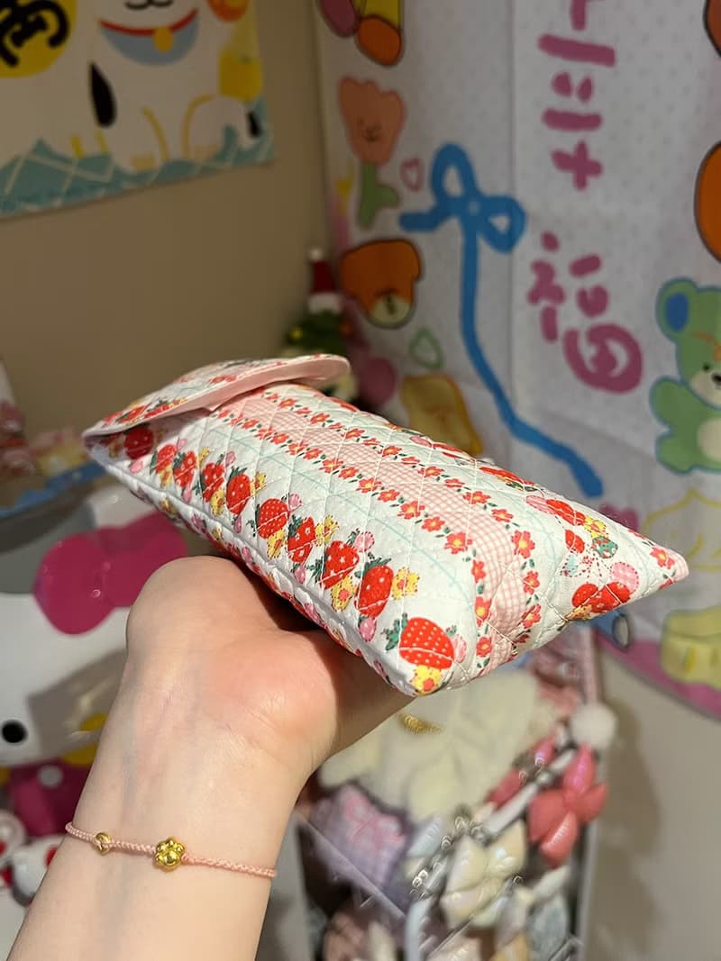 Sweetstore Supply原創可愛甜美清新草莓花收納魔術貼粘貼筆袋