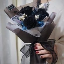 個性藍黑色系永生玫瑰花束
