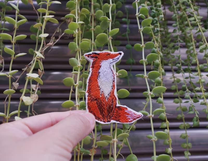 狐狸 刺繡別針 /刺繡貼(1個) __ 刺繡、聖誕禮物、插畫、免運