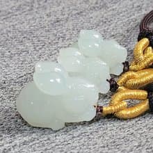 【親翠】天然翡翠 冰嬌爆水底胖耳起瑩光圓圓大眼兔吊墜 | 生肖兔