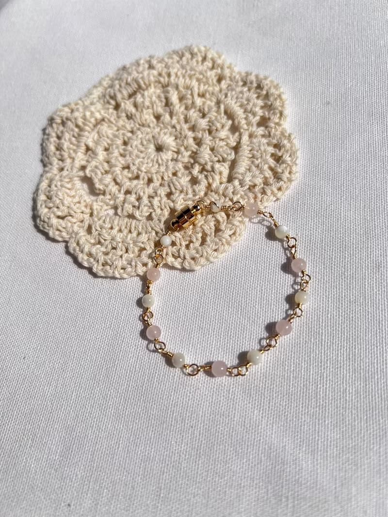 礦石水晶手鍊_粉白色_手飾_森系飾品_粉水晶_貝殼_銅鍍14K金