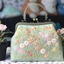 Hand-embroidered kisslock bag,hand-embroidered bag