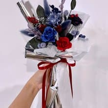 【單一現貨/情人節花束】閃亮永生玫瑰花束