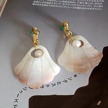 vintage jewelry  典雅氣質扇形珠貝 夾式耳環