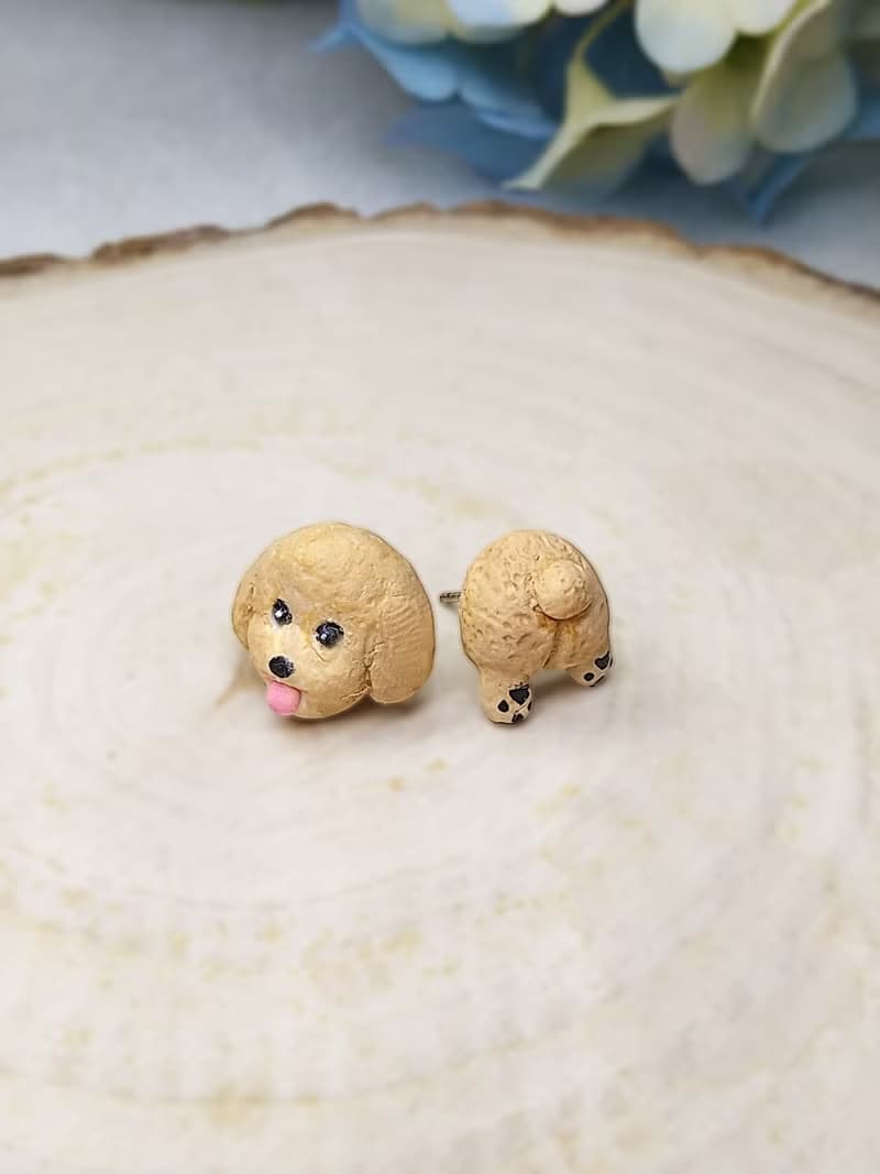全手制 杏色 吐舌貴賓犬 貴婦狗 耳釘/耳夾