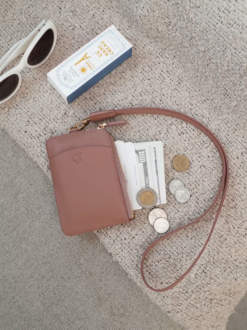 Flint (Tearose): Neck bag, Tiny pocket, Cow Leather, IDCard Holder,Zipper Pocket